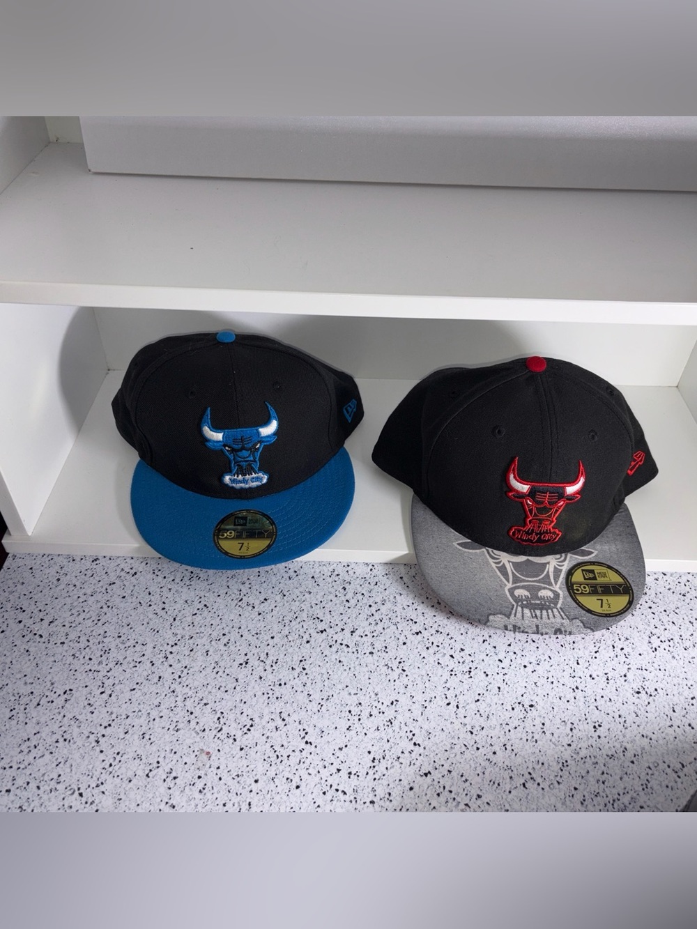 2 CHICAGO BULLS Vintage NEW ERA fitted hats 59 FIFTY lot (2) Size 7 1/2